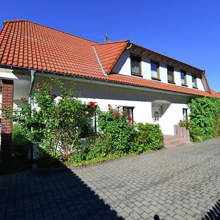 Moderne Mit Garten In Eimelrod