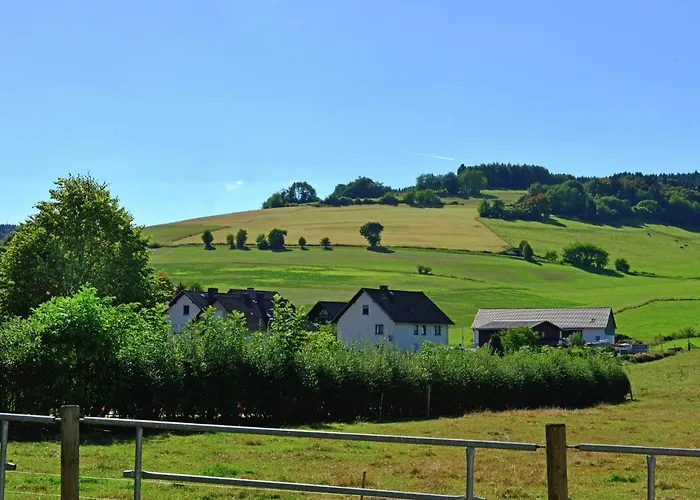 Moderne Mit Garten In Eimelrod 公寓